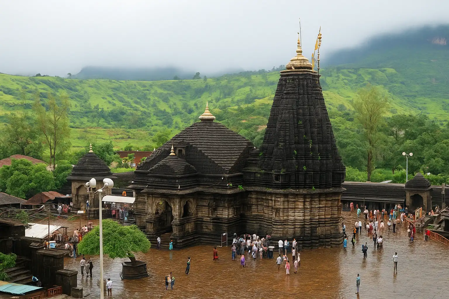 Bangalore Mumbai Shirdi Nasik Flight package 